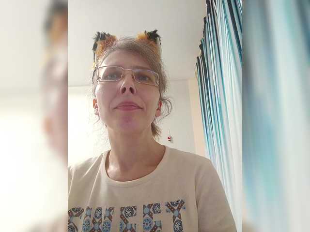 -queen-margo-'s BongaCams show and profile