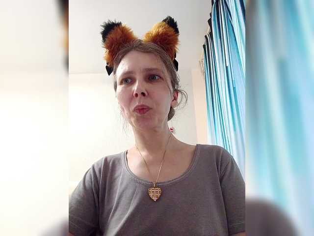 Preview of -queen-margo-