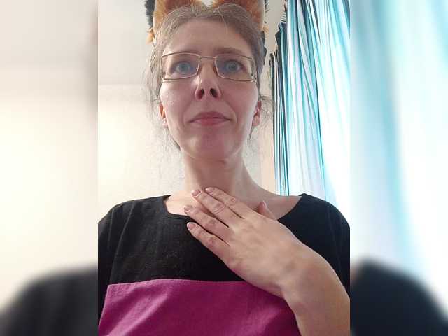 -queen-margo-'s BongaCams show and profile