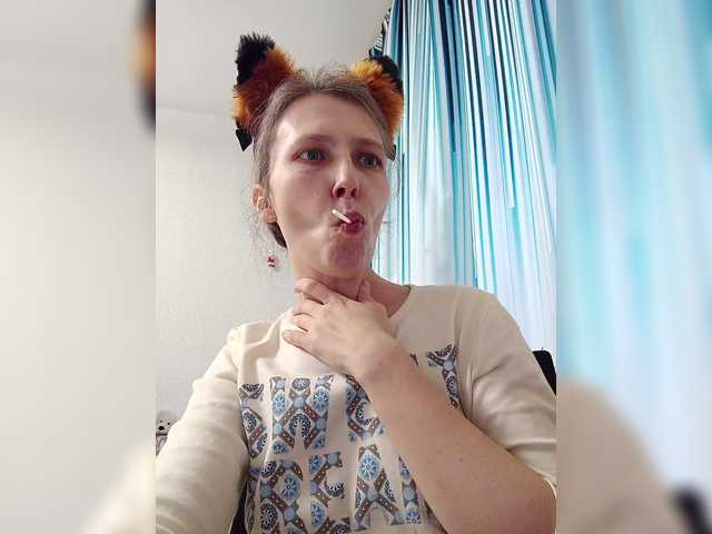 -queen-margo-'s BongaCams show and profile