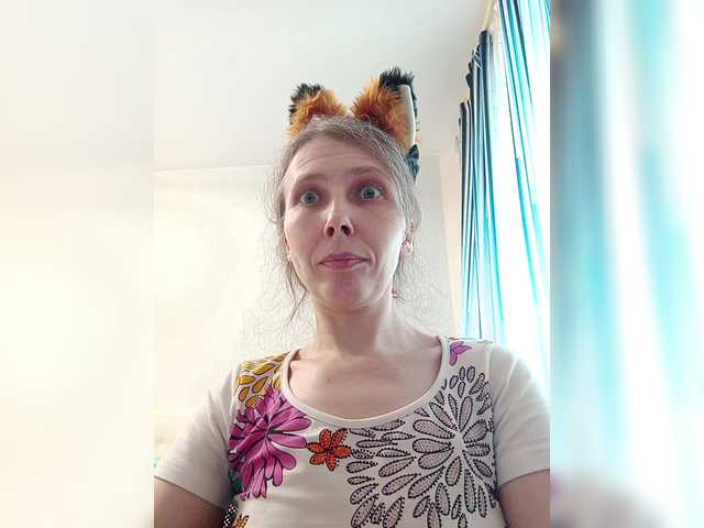 Preview of -queen-margo-