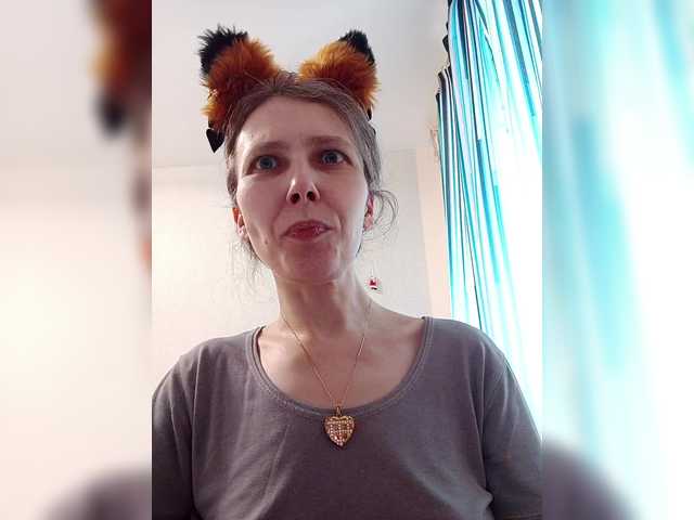 -queen-margo-'s BongaCams show and profile