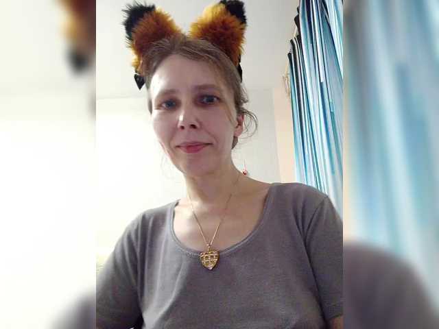 Preview of -queen-margo-