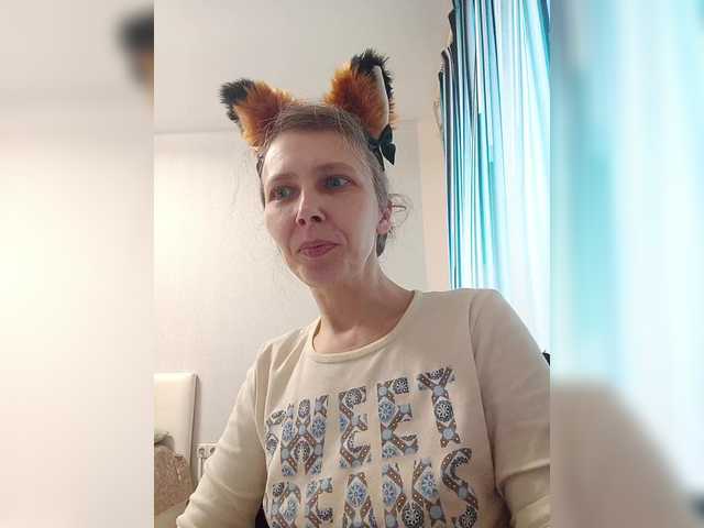 Preview of -queen-margo-