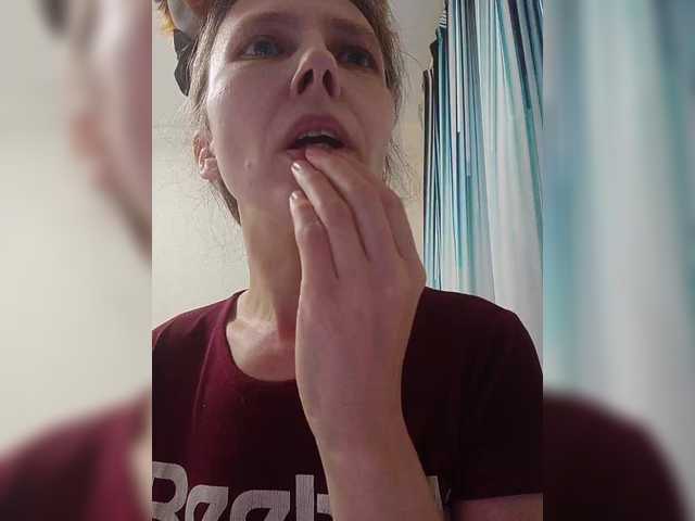 -queen-margo-'s BongaCams show and profile