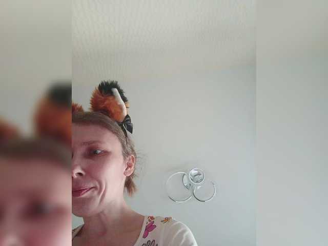 -queen-margo-'s BongaCams show and profile