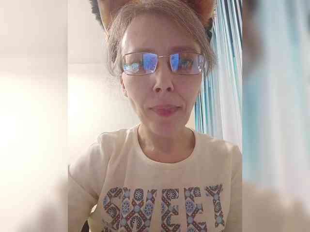 -Queen-Margo- webcam