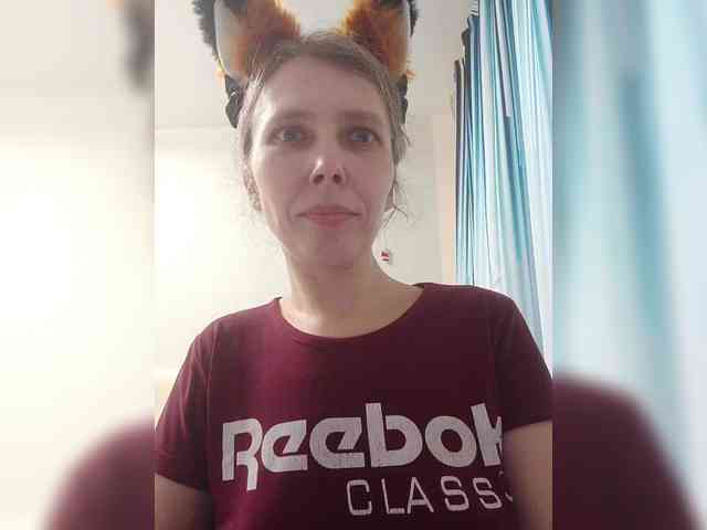 -Queen-Margo- webcam