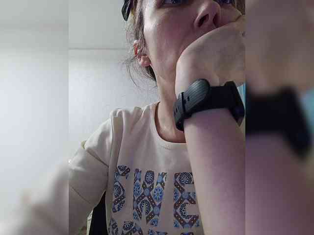 -Queen-Margo- webcam