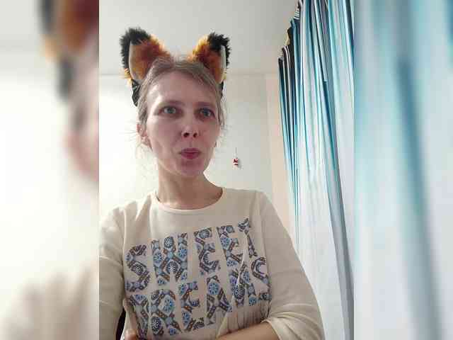 -Queen-Margo- webcam