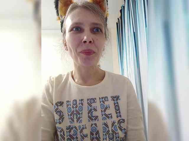 -Queen-Margo- webcam