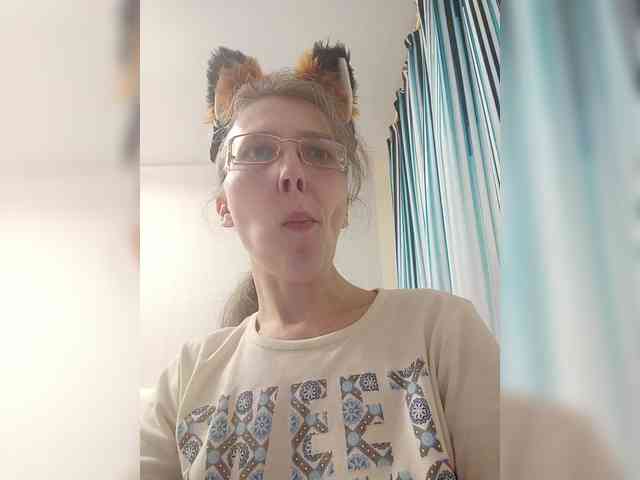 -Queen-Margo- webcam