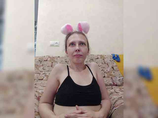 -Queen-Margo- webcam