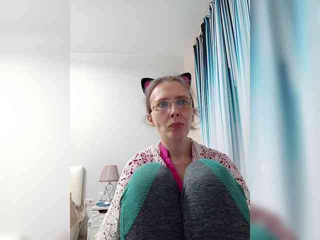 -Queen-Margo- webcam