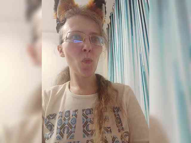 -Queen-Margo- webcam