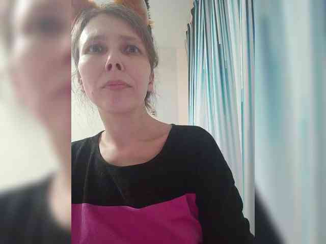 -Queen-Margo- webcam