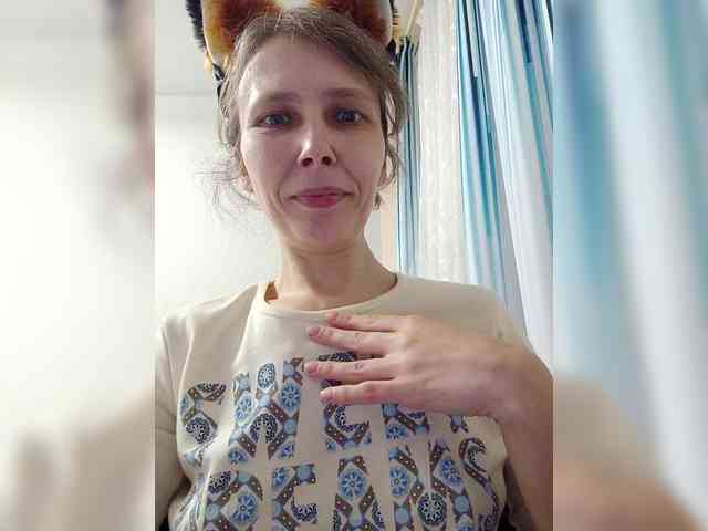 -Queen-Margo- webcam