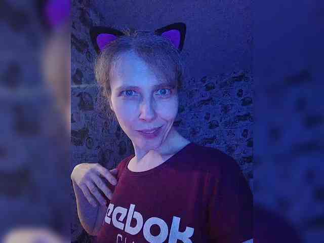 -Queen-Margo- webcam