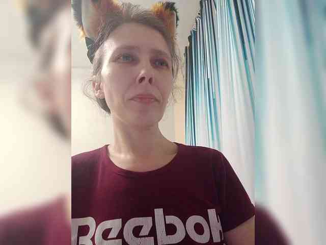 -Queen-Margo- webcam