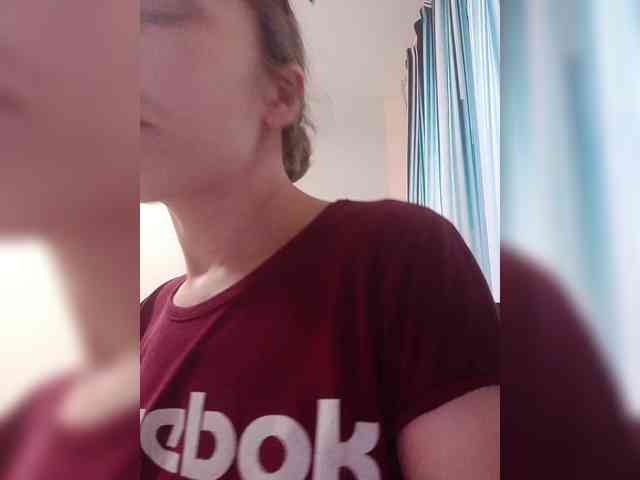 -Queen-Margo- webcam