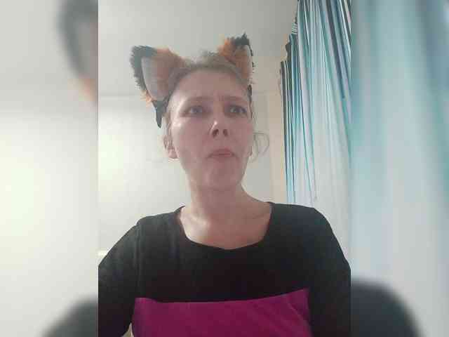 -Queen-Margo- webcam