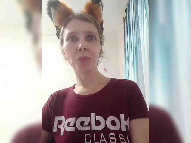 -Queen-Margo- webcam