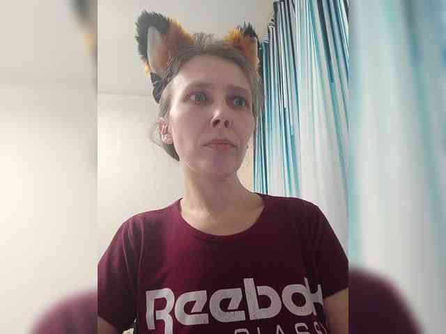 -Queen-Margo- webcam