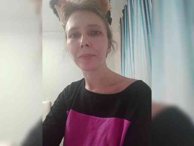 -Queen-Margo- webcam