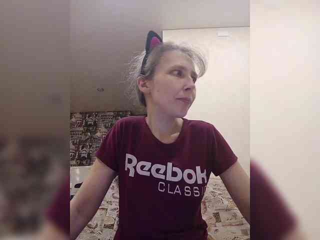 -Queen-Margo- webcam