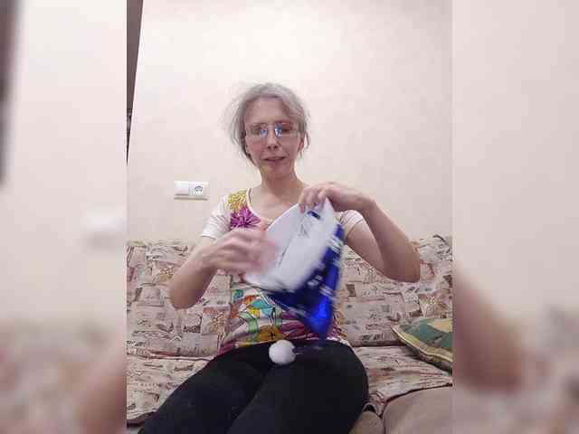 -Queen-Margo- webcam