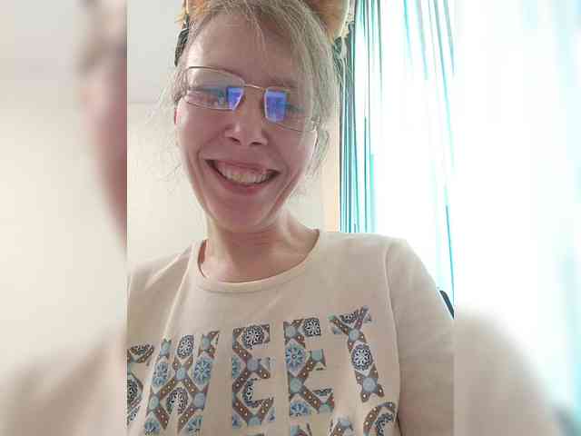 -Queen-Margo- webcam