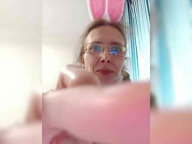 -Queen-Margo- webcam