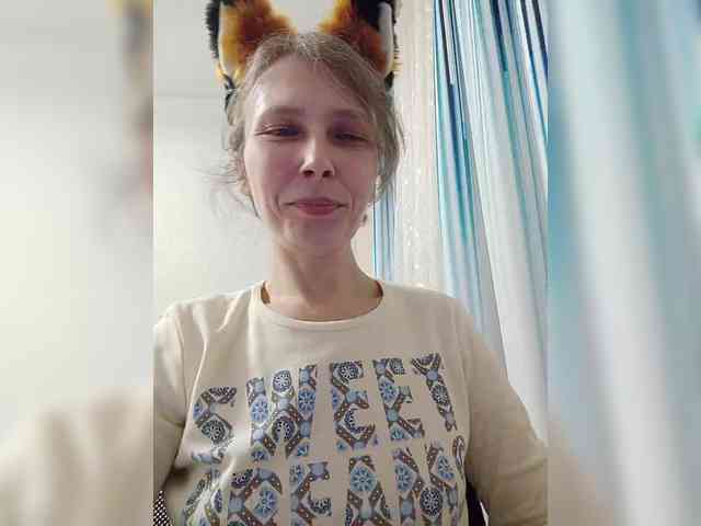 -Queen-Margo- webcam