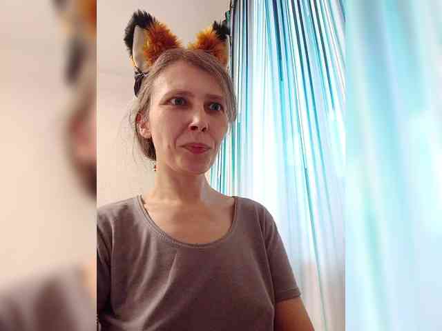 -Queen-Margo- webcam