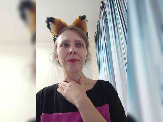 -Queen-Margo- webcam