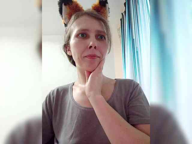 -Queen-Margo- webcam