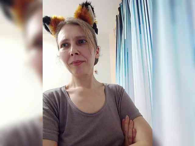 -Queen-Margo- webcam