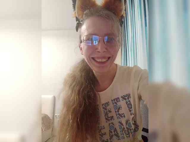 -Queen-Margo- webcam