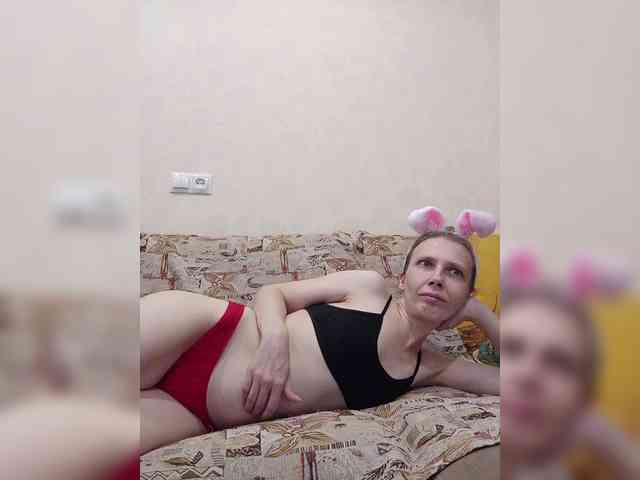 -Queen-Margo- webcam