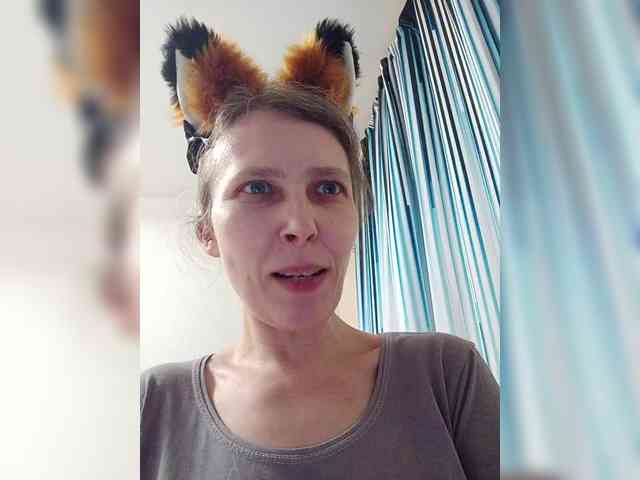 -Queen-Margo- webcam