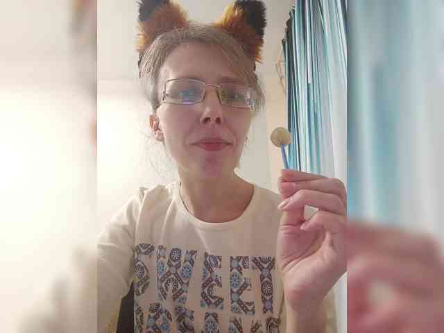 -Queen-Margo- webcam