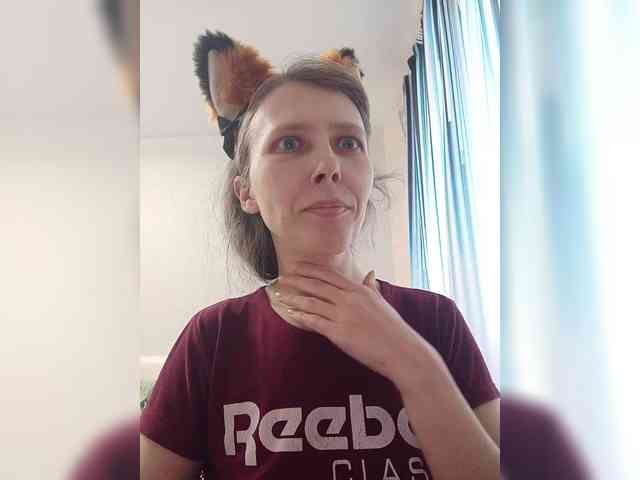 -Queen-Margo- webcam