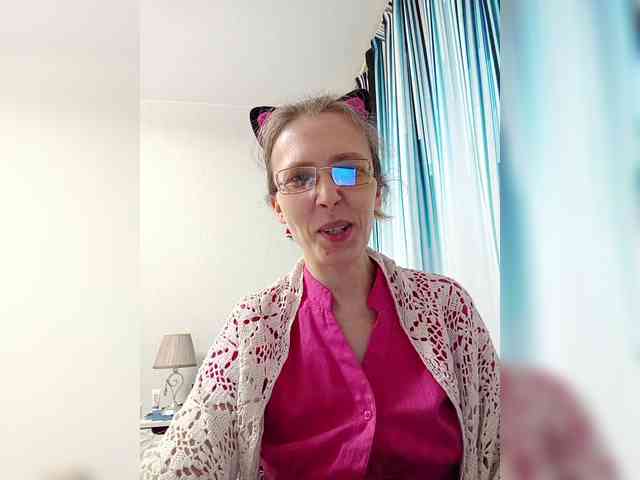 -Queen-Margo- webcam