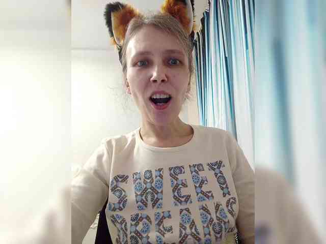 -Queen-Margo- webcam