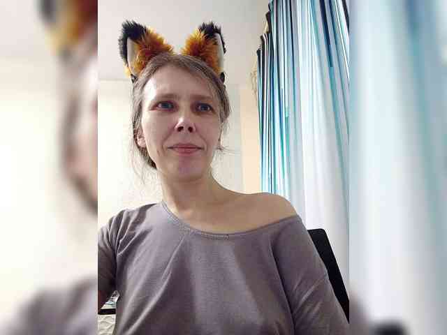 -Queen-Margo- webcam