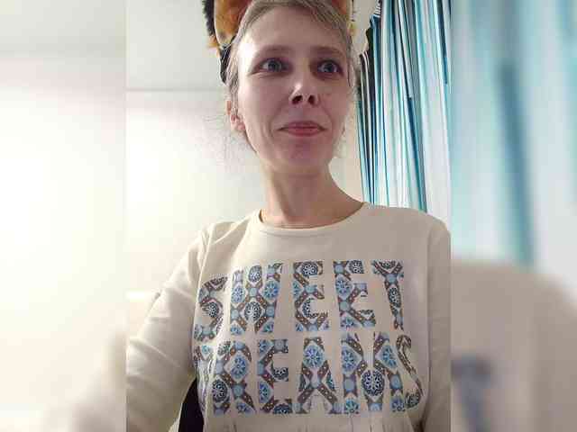 -Queen-Margo- webcam