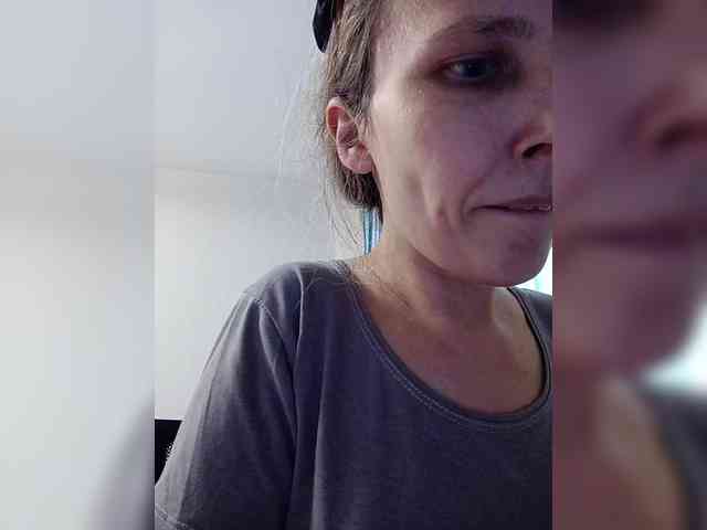 -Queen-Margo- webcam