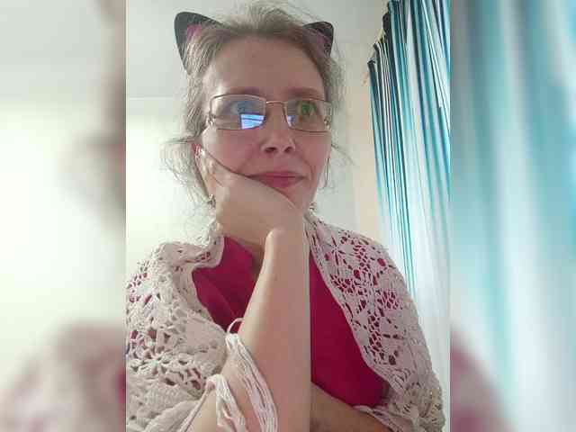 live chatting -queen-margo-