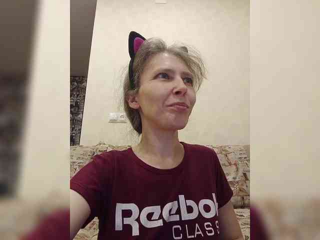 -Queen-Margo- webcam