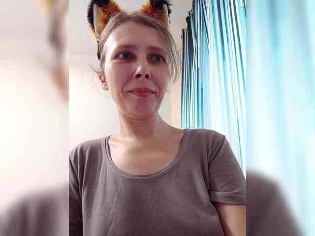 -Queen-Margo- webcam